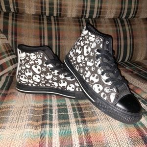 Nightmare before christmas wannabe converse